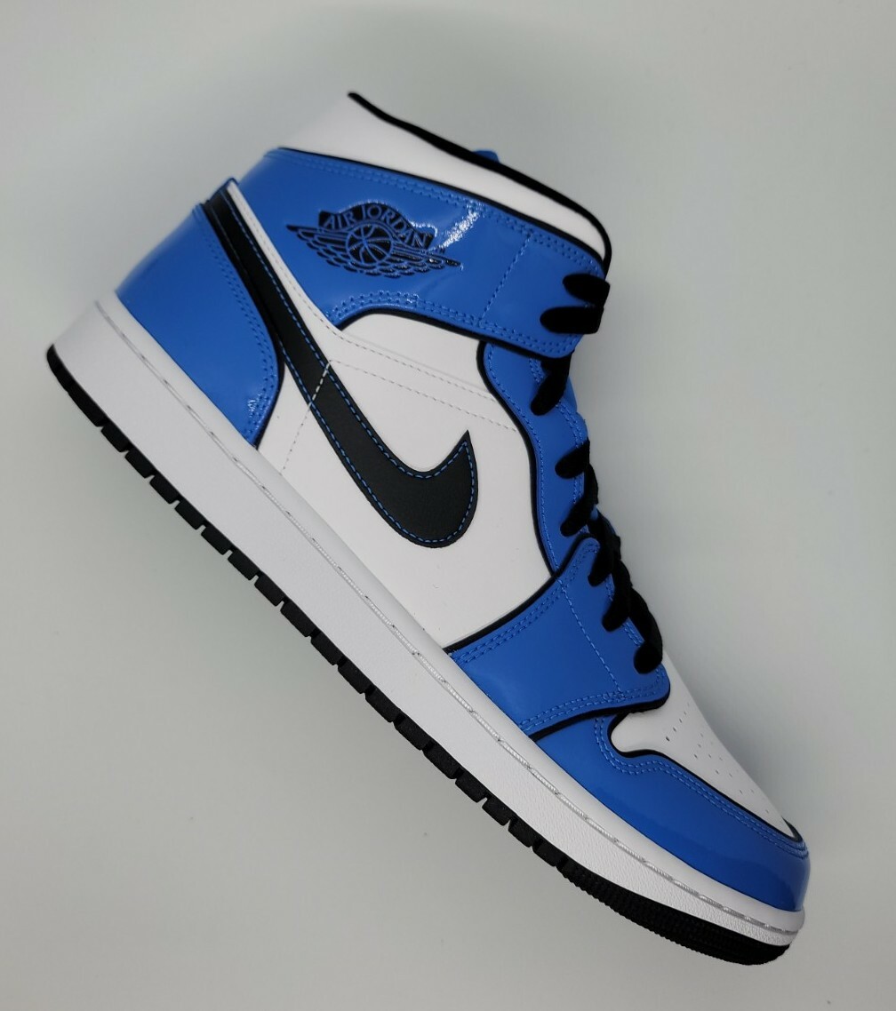 Nike Air Jordan 1 Mid SE Shoes Signal 
