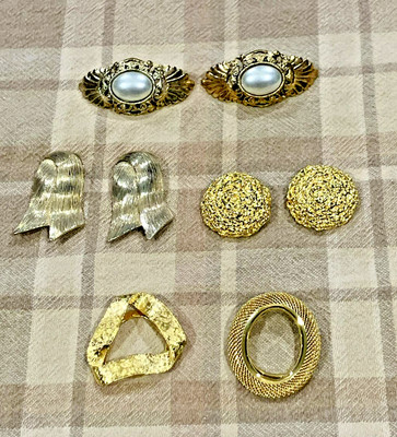Lot of Gold Tone Shoe Scarf Hat Dress Clips 3 Pairs 2 Extra SG Dor Castlecliff