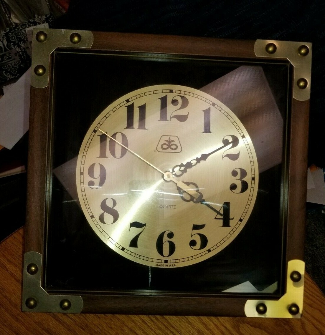 Vintage 11''x11'' Pioneer Seed Corn wood grain gold anodized wall clock