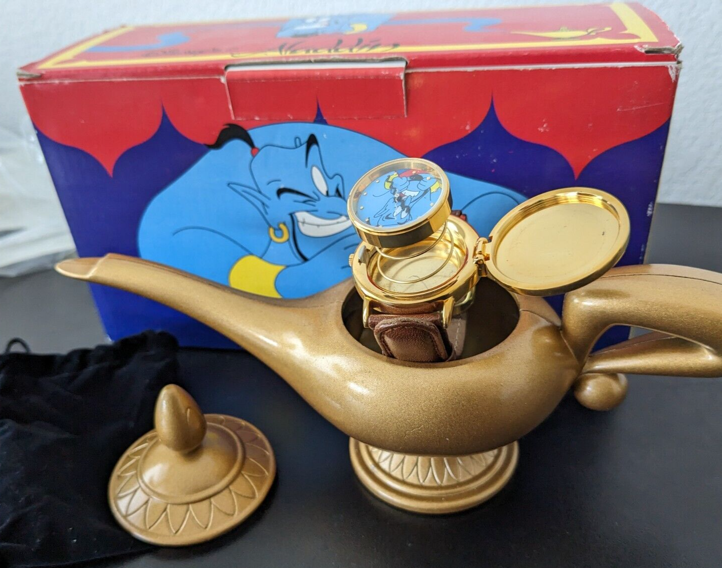 Aladdin Genie POP-UP WATCH IN GENIE LAMP COMPLETE IN BOX Disney Store 1992 VTG Aladdin Genie POP-UP WATCH IN GENIE LAMP COMPLETE IN BOX Disney Store 1992 VTG