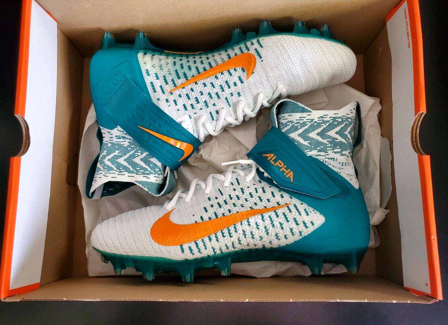 Nike Alpha Menace Elite スパイク 15 Amazon.com | Nike Men's Alpha Menace Elite 2 Football Cleats