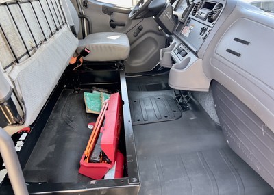 image 4 of interior