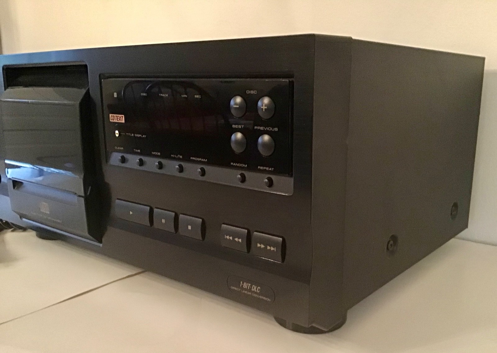 Pioneer PD-F607 Compact Disc Player Vintage EUC Works
