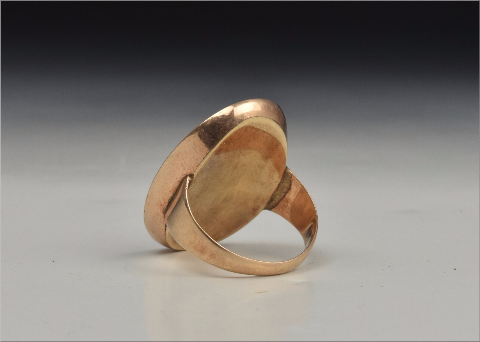 18th Century Rome / Italian Rose Gold Ring w/ Micro Mosaic Dog Plaque