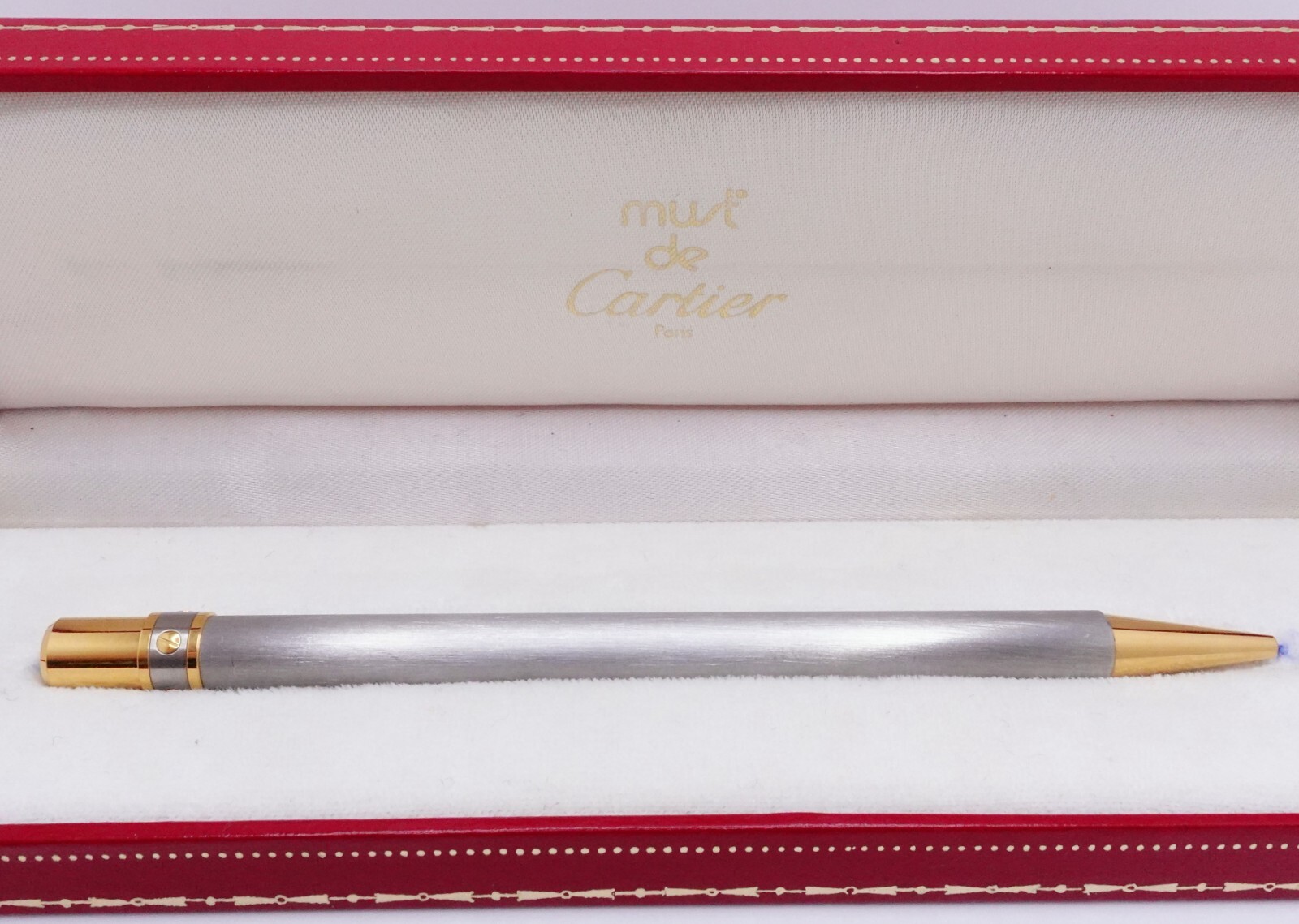 Must De Cartier Pen Case (カルティエ1本用ペンケース) すぐ届く！ 【Cartier】 マスト ドゥ カルティエ ペンシルケース