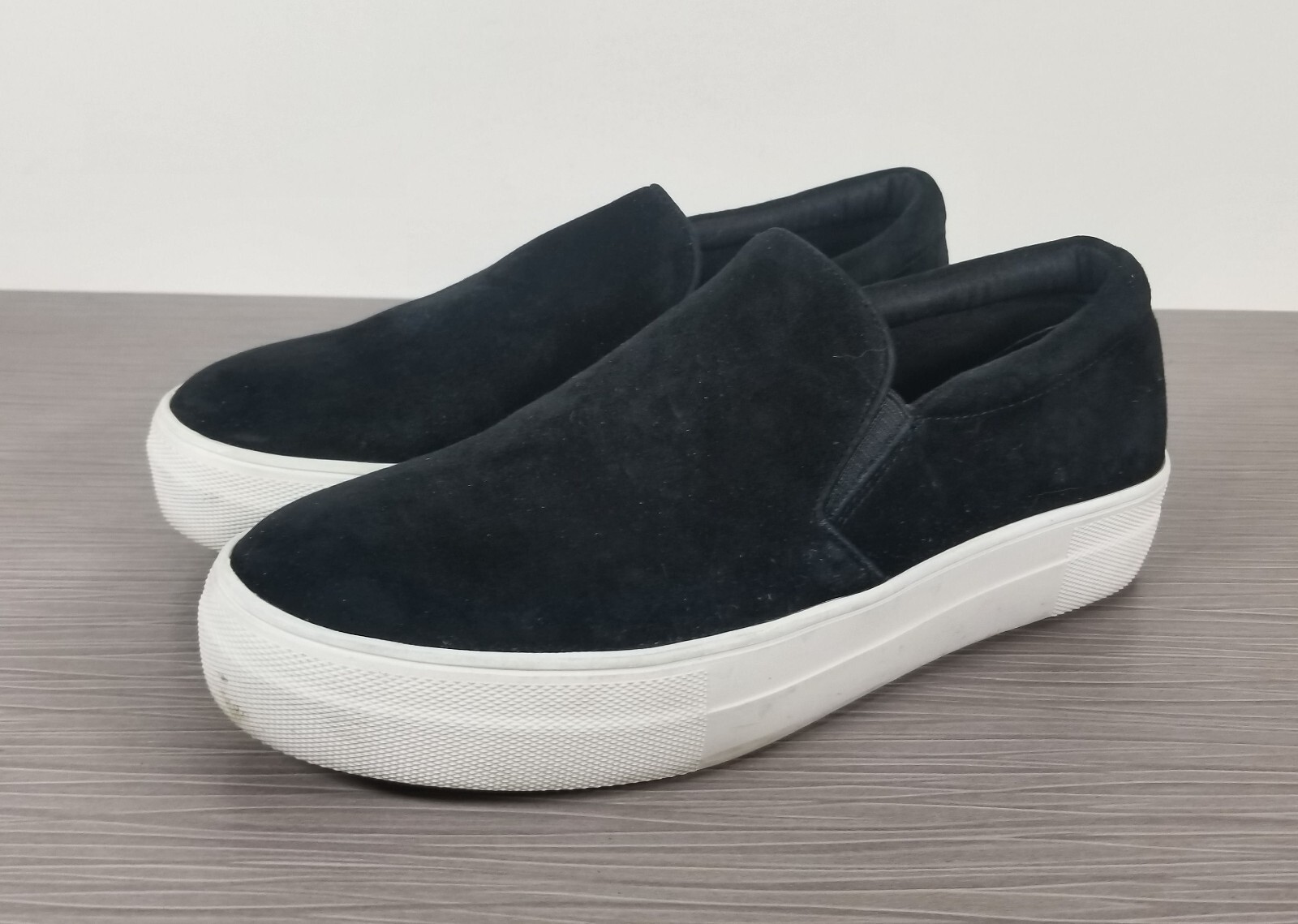 Steve Madden Gills Platform Slip-On Sneaker, Black Suede, Womens Size 6.5 M