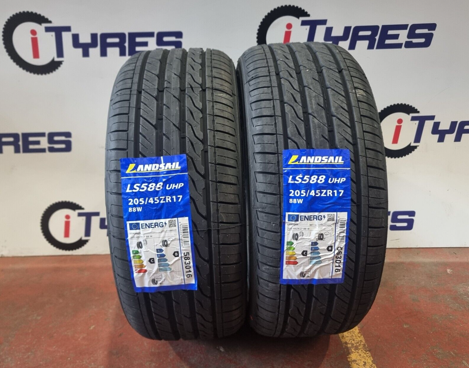 4本セット 205/45R17 88W XL DUNLOP ダンロップ LEMANS ルマン5+ ファイブ プラス 4本セット 205⁄45R17 88W XL DUNLOP DIREZZA ダンロップ タイヤ ディレッツァ DZ102 新品 サマータイヤ 夏タイヤ