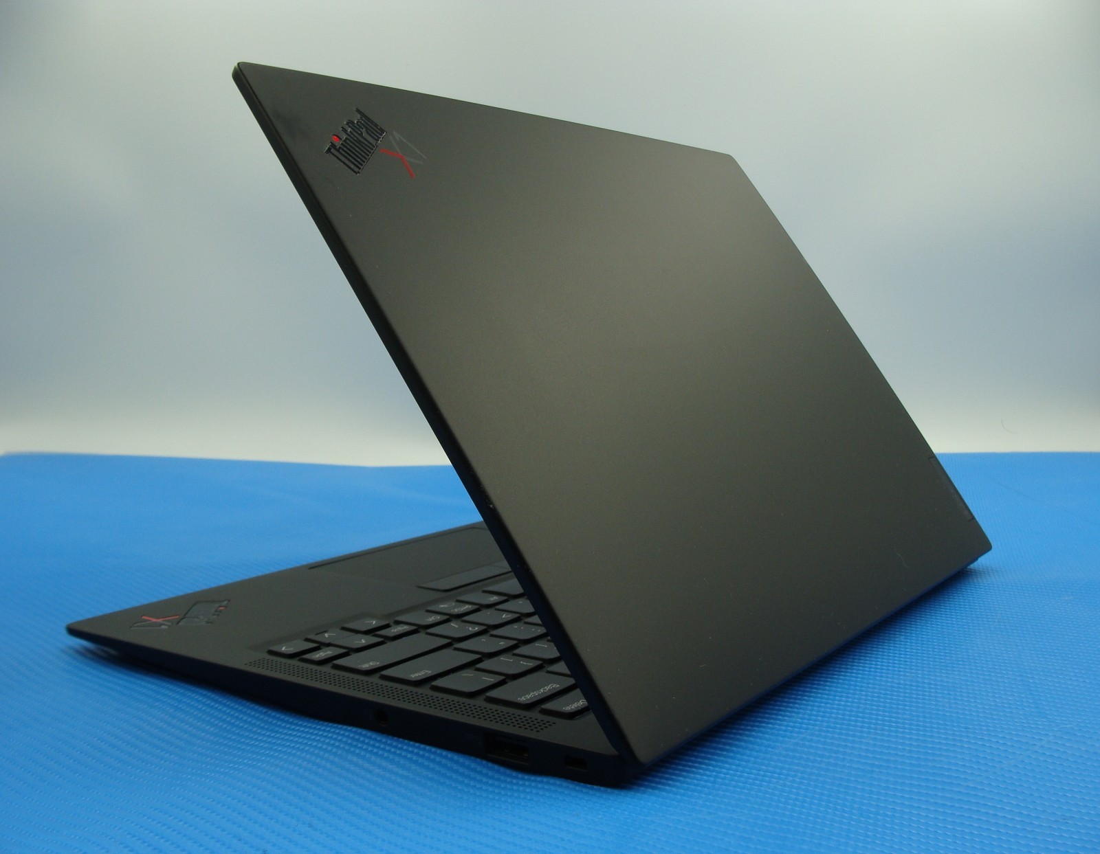 Lenovo ThinkPad X1 Carbon Gen 9 14"FHD+ i5-1145G7 2.6GHz 16GB 512GB Win11Pro +PA - Thumbnail 8