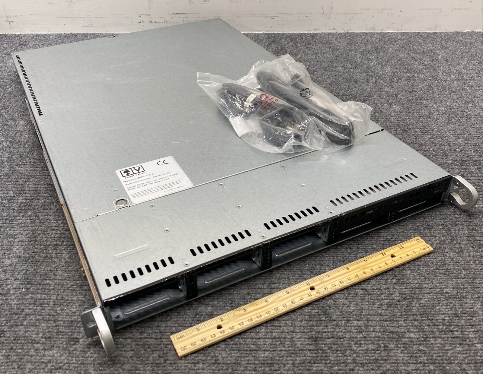 MicroProサーバーE5 2690v4,Ram 256GB,GTX 1080 MicroPro