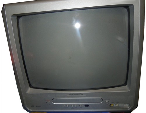 Westinghouse Televisor pequeño HD de 24 con DVD incorporado