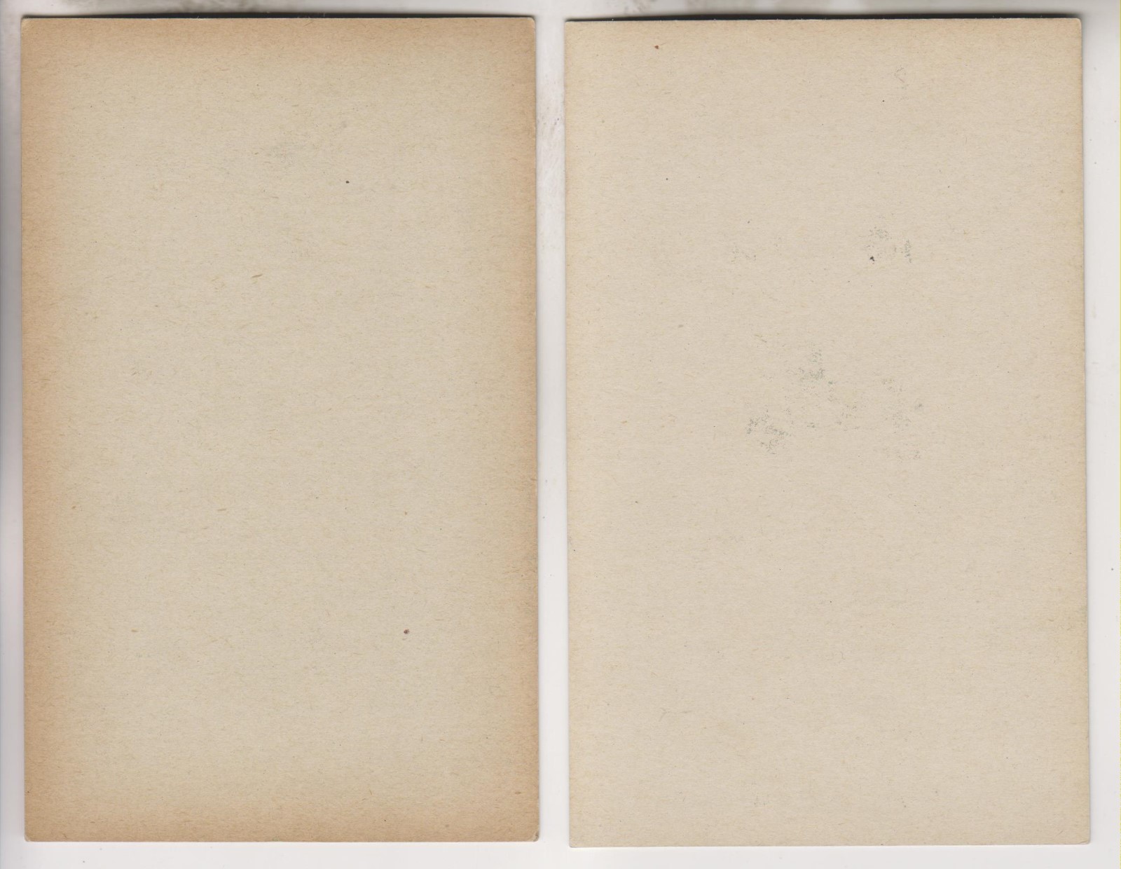 2 VINTAGE ARCADE CARDS - BOXING - ROLAND LA STARZA & TOMMY YAROSZ