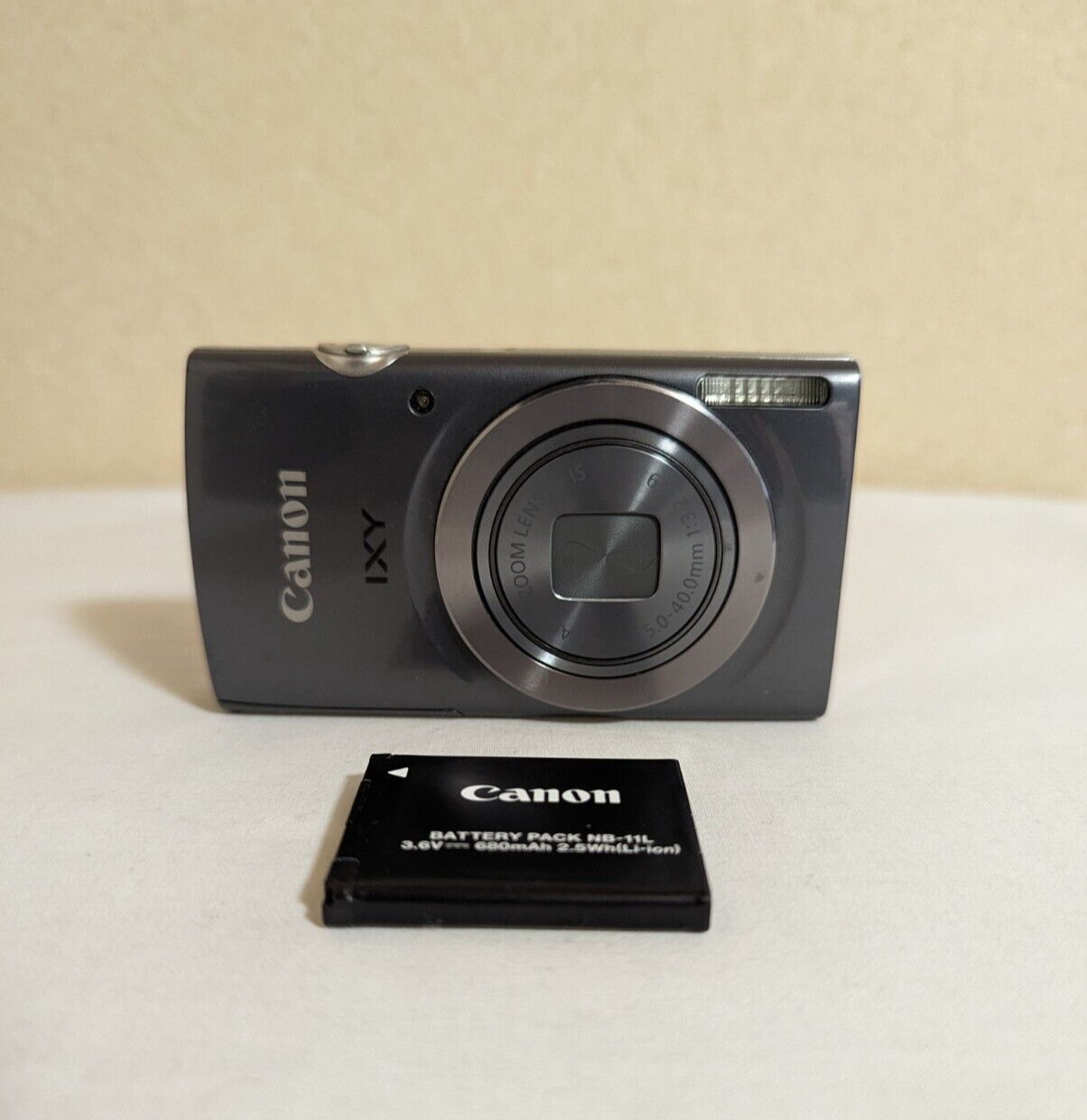 Canon Digital Camera IXY 160 Silver 20.0MP 8x Zoom Compact Digital