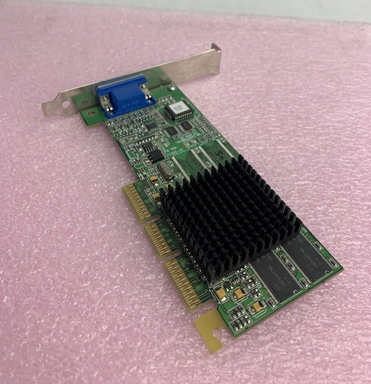 ATI N625 (PN 109-81100-02) AGP Video Graphics Card ATI N625 (PN 109-81100-02) AGP Video Graphics Card