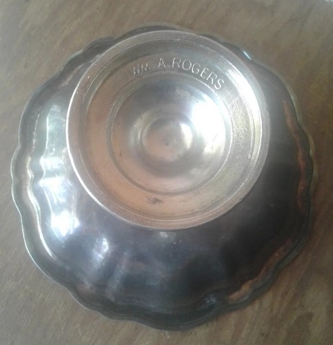 W.M. A. Rogers Silver Plate Nut Candy Serving Bowl Dish Red