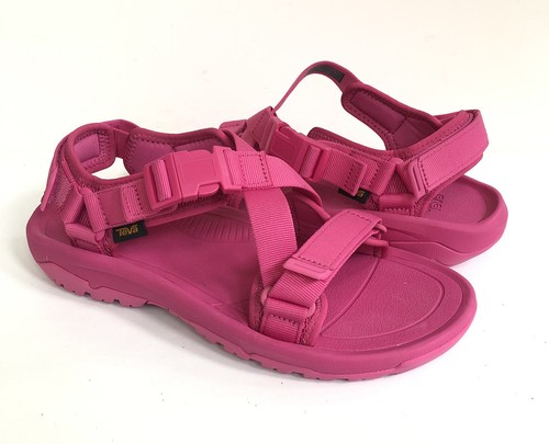 TEVA★HURRICANE VERGE★PASTEL LILAC Amazon.com: Teva Women's Hurricane Verge Sandal, Fuchsia