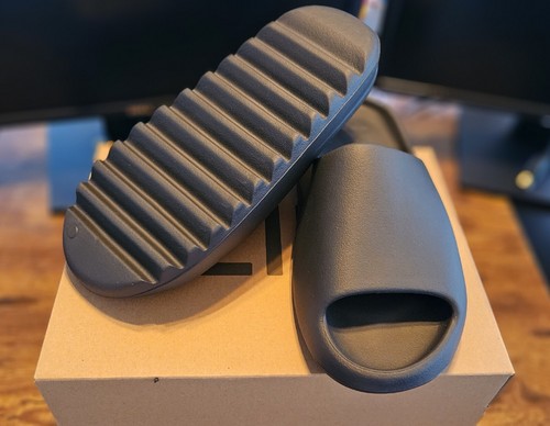 靴 adidas YEEZY SLIDE Onyx 265 adidas Yeezy Slide Sandal Onyx