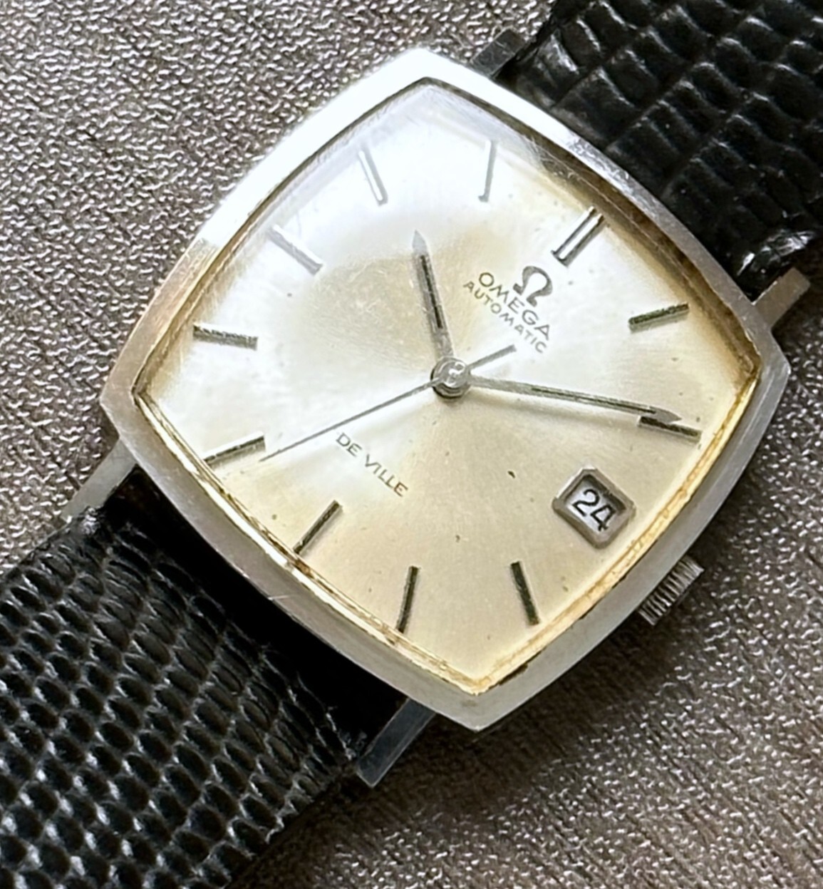 OMEGA DE VILLE SWISS MADE ヴィンテージ 不動 Omega De Ville Automatic Cal.663 Ref.551.0061gold Caped