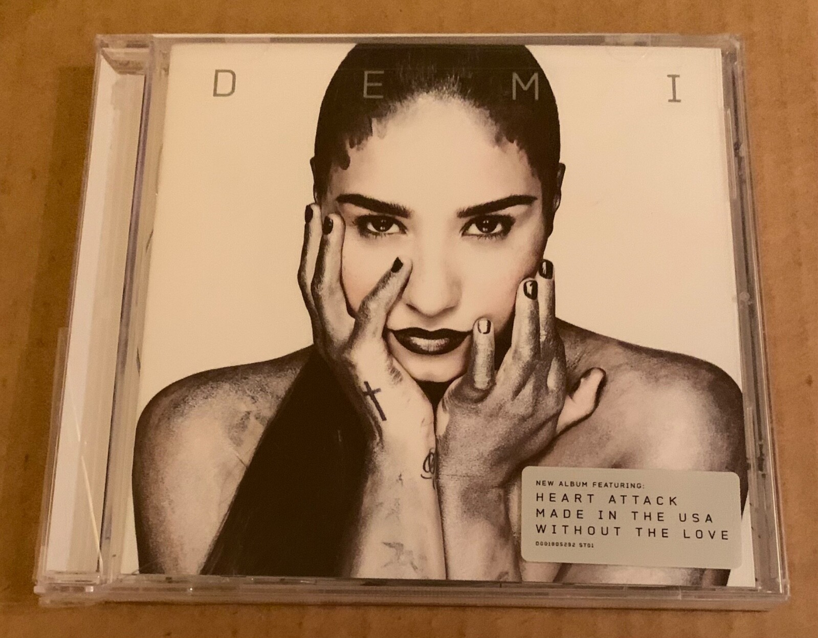 デミロヴァート Demi Lovato Anyone 直筆サイン入りCD デミロヴァート Demi Lovato Anyone 直筆サイン入りCD Demi