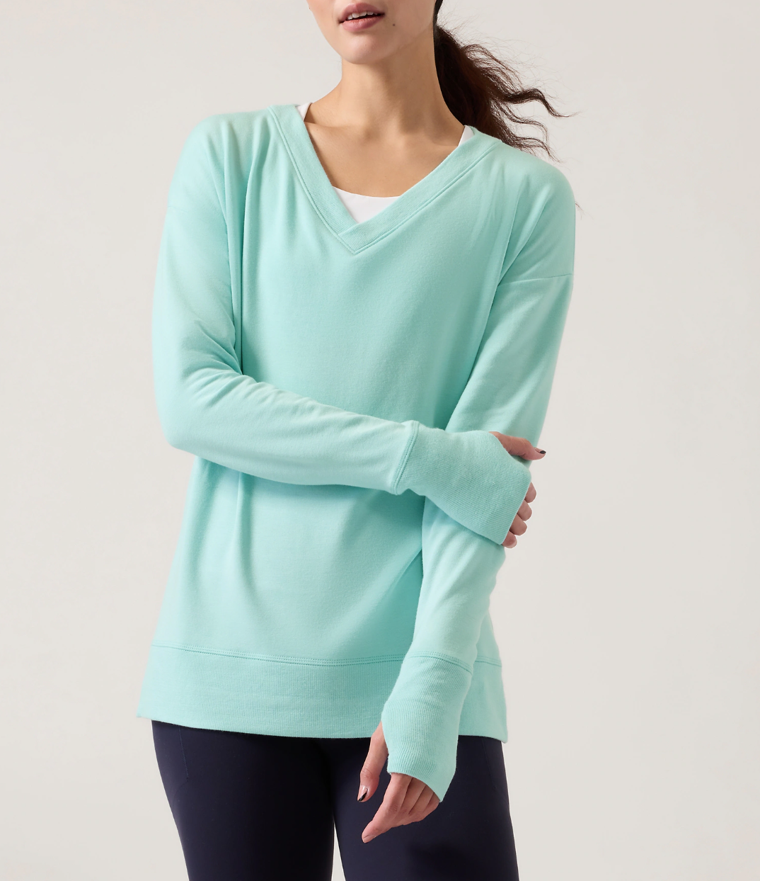 ATHLETA REEF GREEN SOFT COASTER LUXE V-NECK SWEATSHIRT TOP