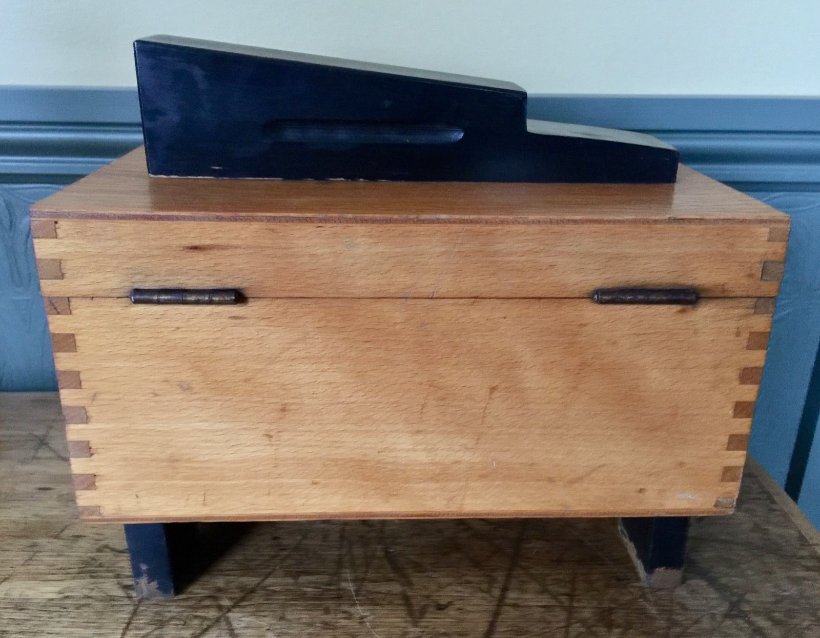 SHOE SHINE BOX Vintage, Dovetailed, Hardwood with Contents