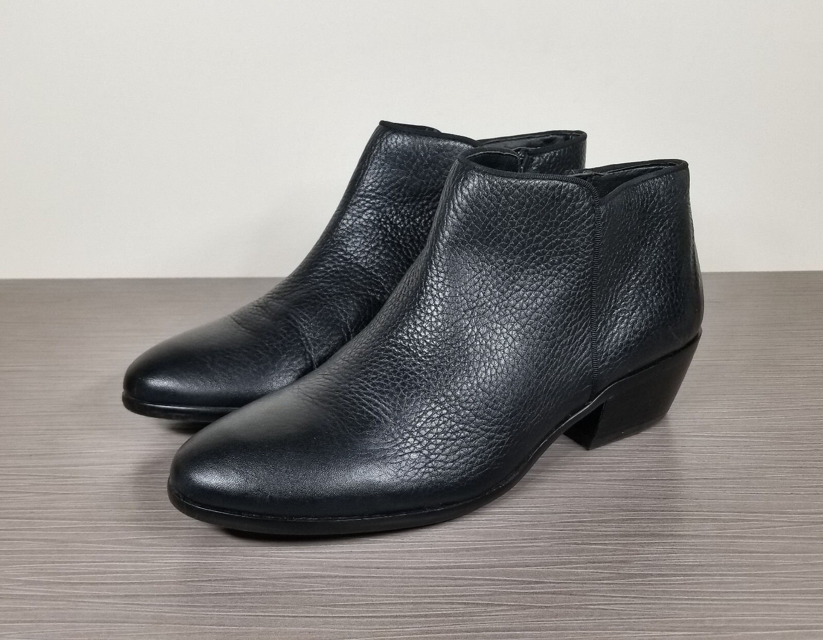 Sam Edelman Petty Chelsea Boot, Black Pebbled Leather, Womens Size 8.5 M / 38.5