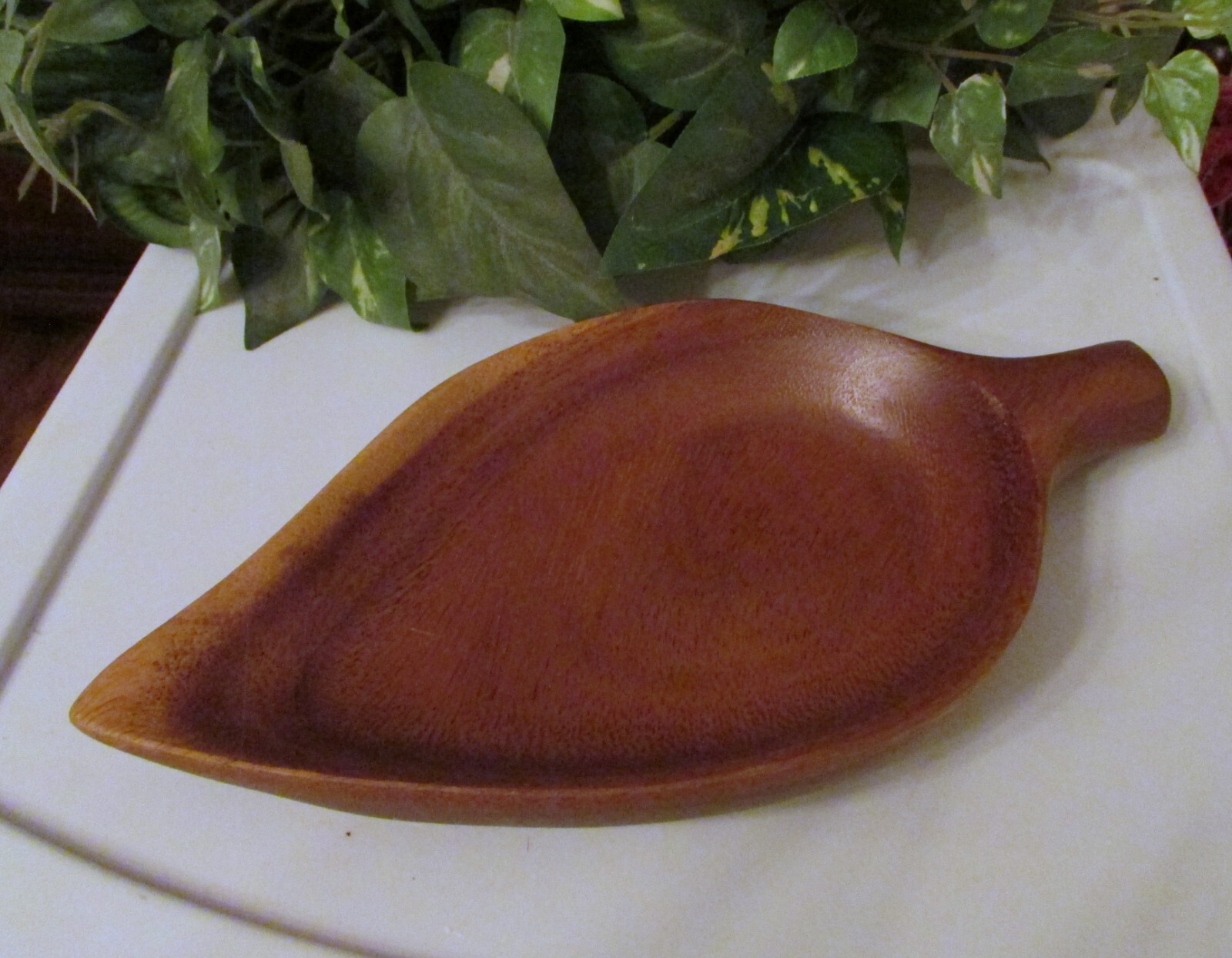Vintage Hawaii Monkey Pod Wood Leaf shaped bowl | eBay