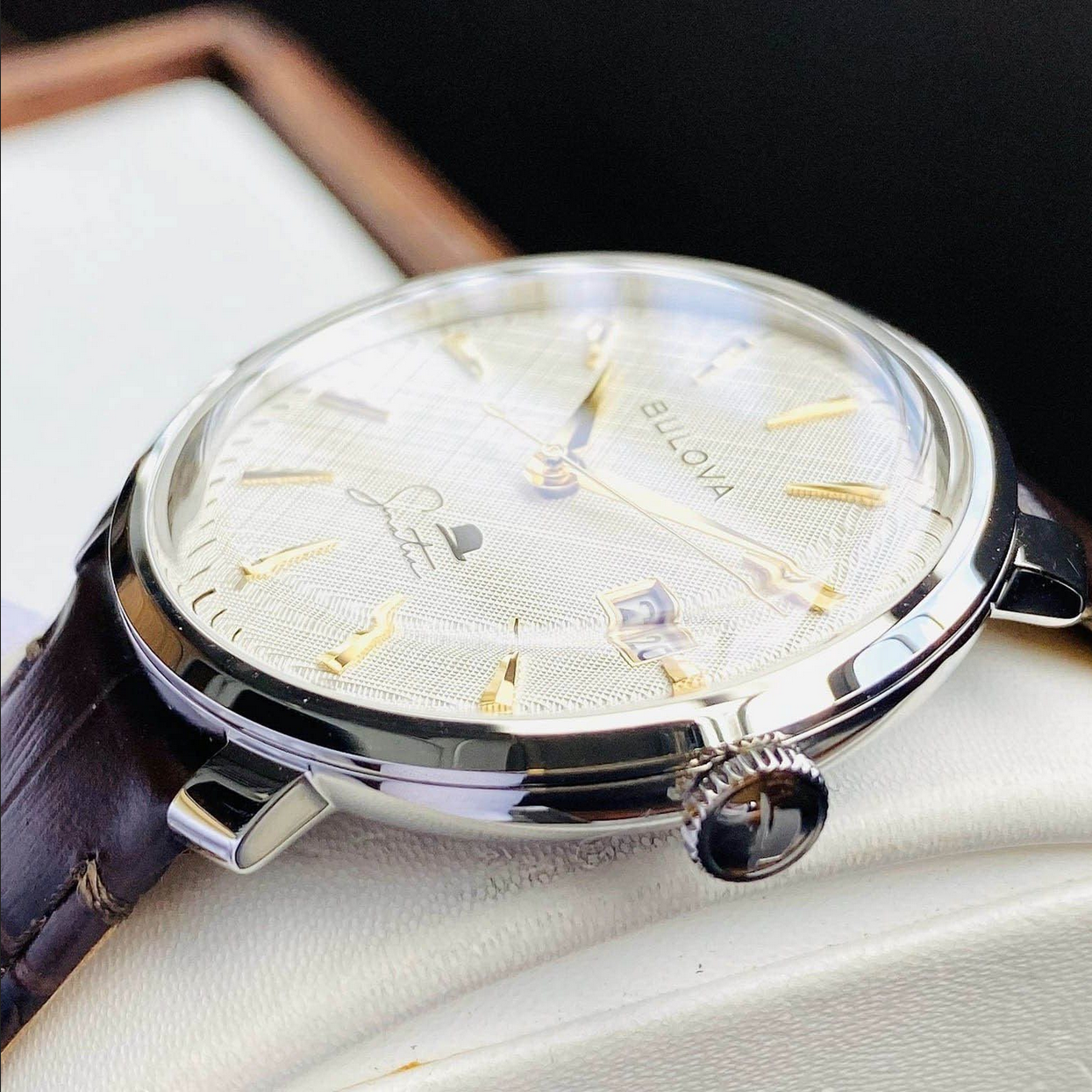 Pre-owned Bulova Frank Sinatra Automatic Sapphire White Dial Leather Band Watch 96b359