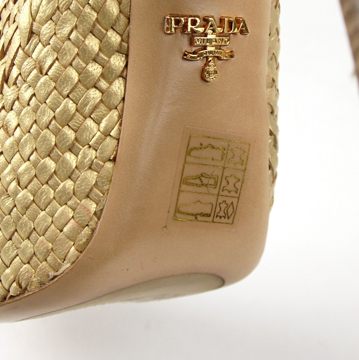 Pre-owned Prada Women's Gold Metallic Leather Woven Platform Pump Heel 1ip064