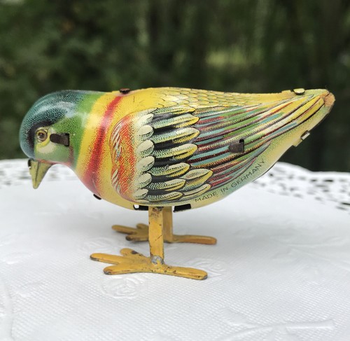 Vintage Tin Litho Mechanical Wind Up Toy 2 3/4