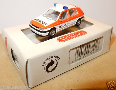 A Micro Wiking Ho 1/87 VW Volkswagen Golf III 5 Doors Fire Notarzt Box