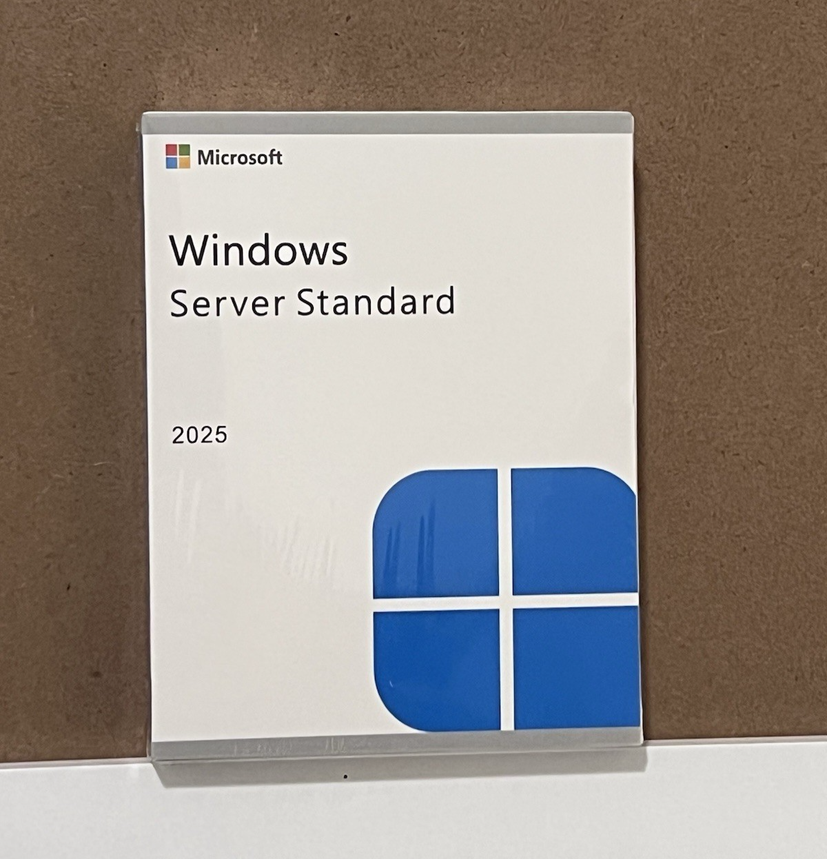 マイクロソフトウィンドウズサーバー 2025 日本語版 Standard 61PzrcTcWeL._AC_SY200_QL15_.jpg