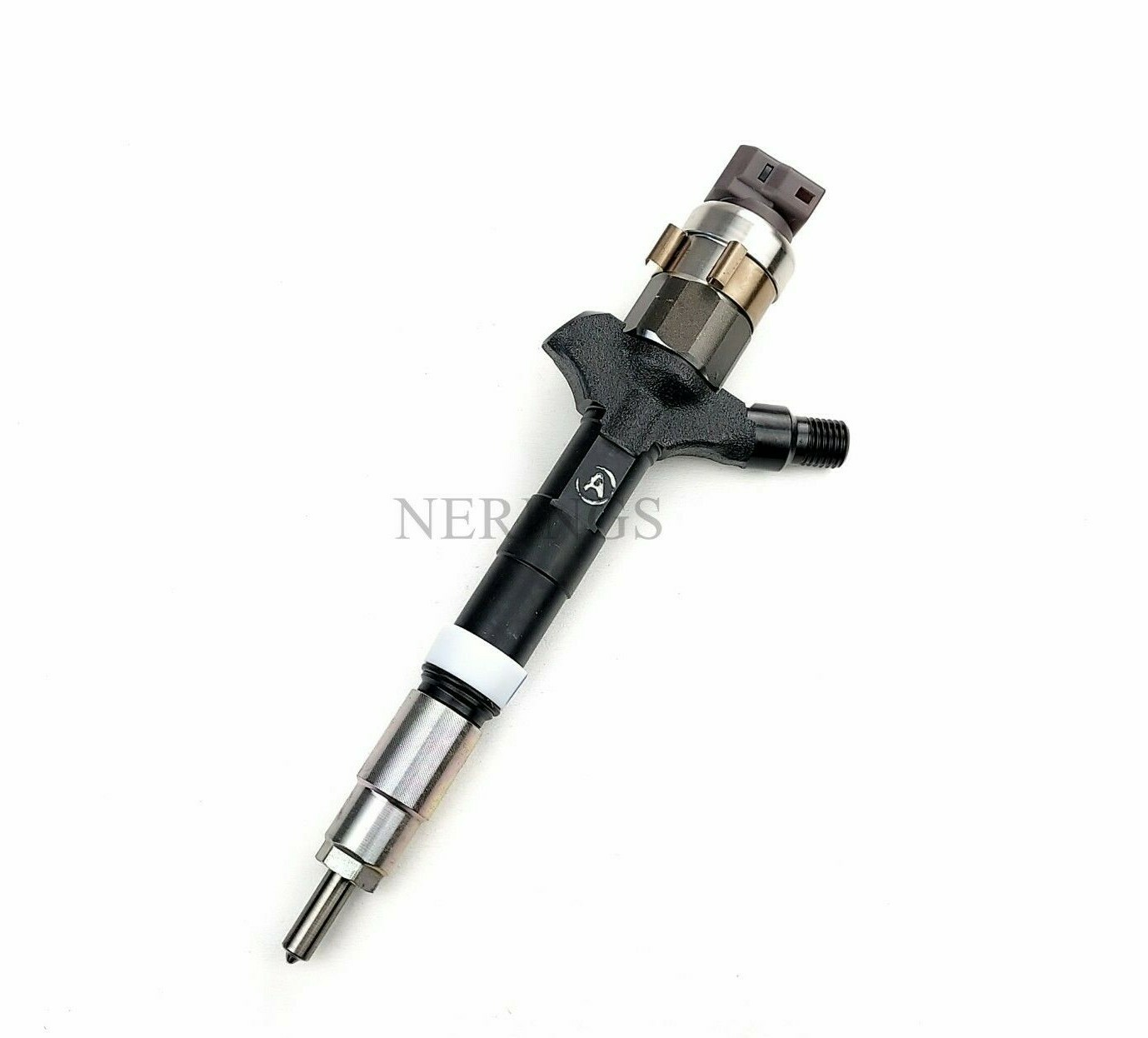 アンタレス5 Fuel Injector Toyota DYNA 2.5 D4d 23670-30040 New OEM Denso