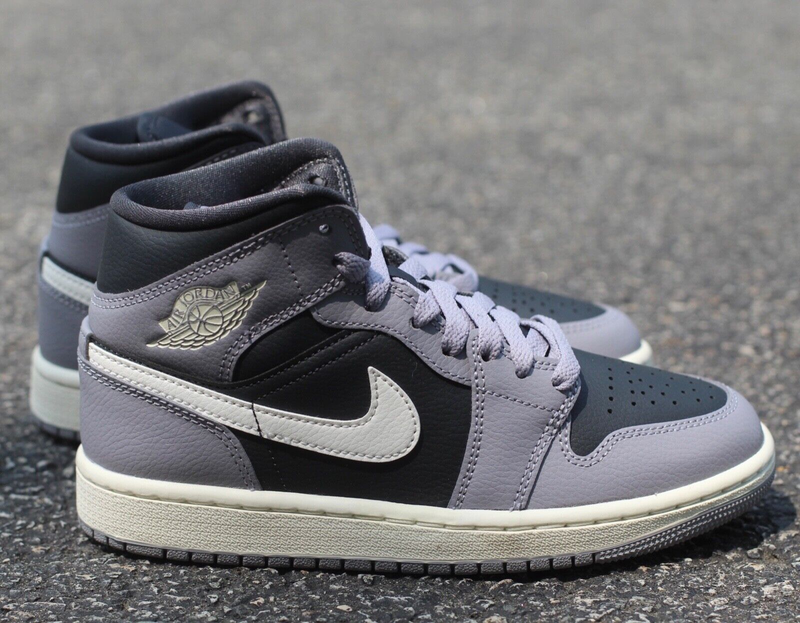 Nike Air Jordan 1 Mid Cement Grey Sail Anthracite White Nike Air Jordan 1 Mid Cement Grey Sail Anthracite White