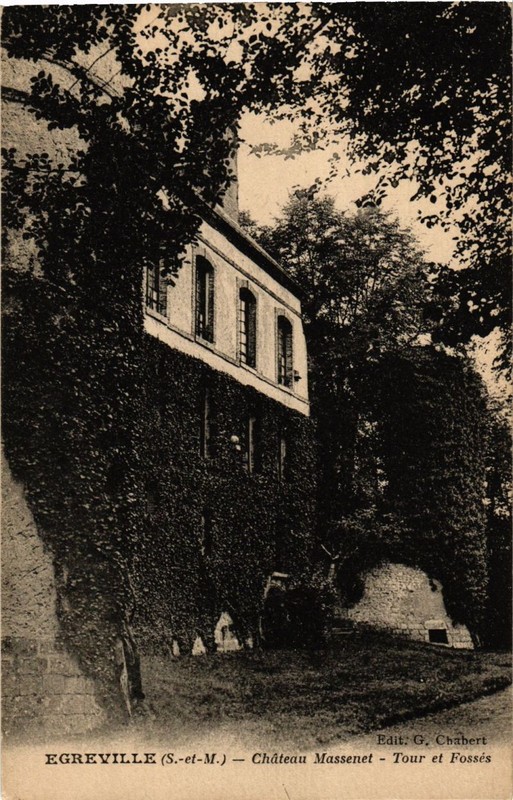 Cpa Egreville - Chateau Massenet - Tour Et Fosses (249507)