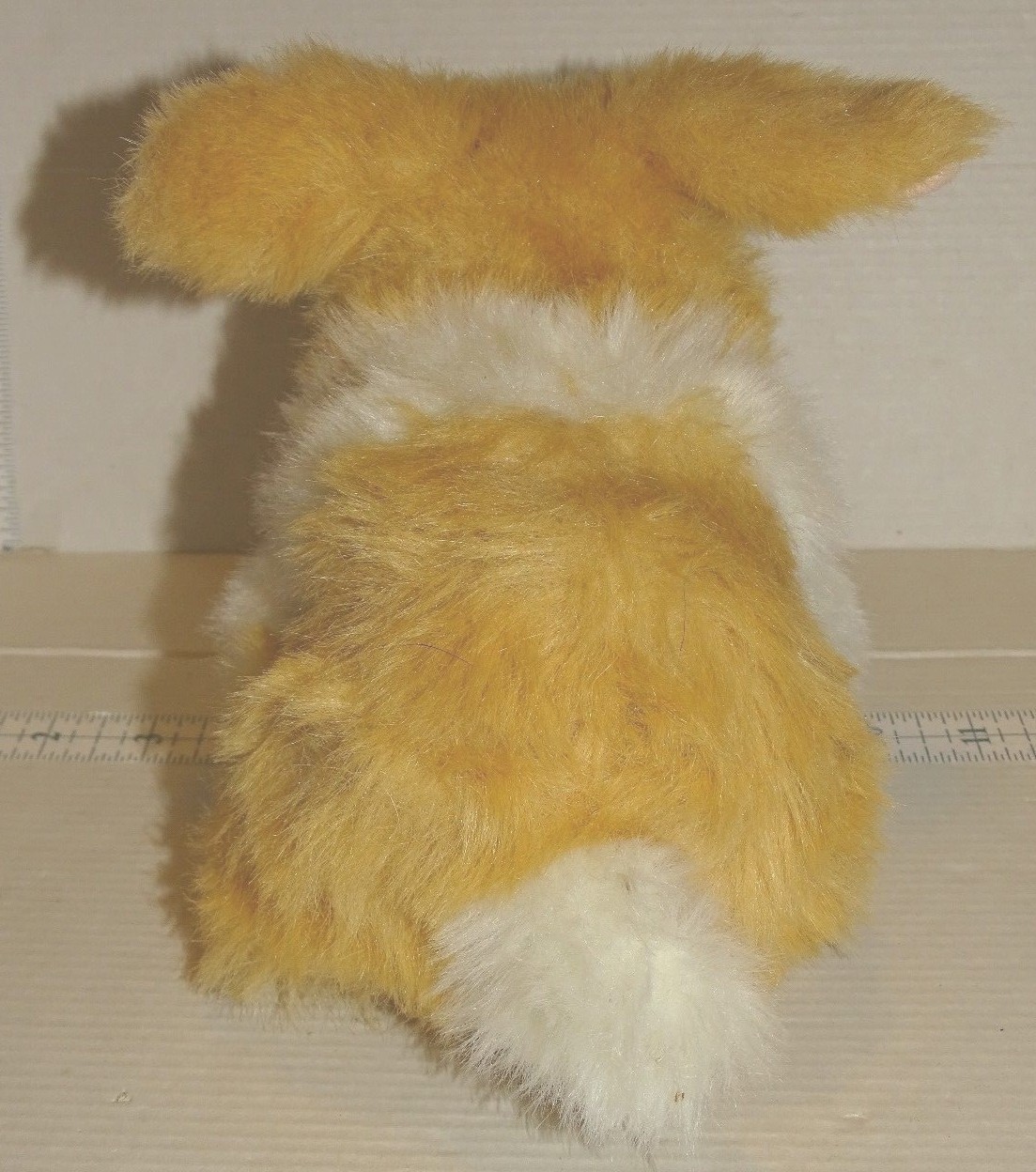 Hasbro Fur Real Tan White Rabbit Bunny moves sounds Plush including tail 2011