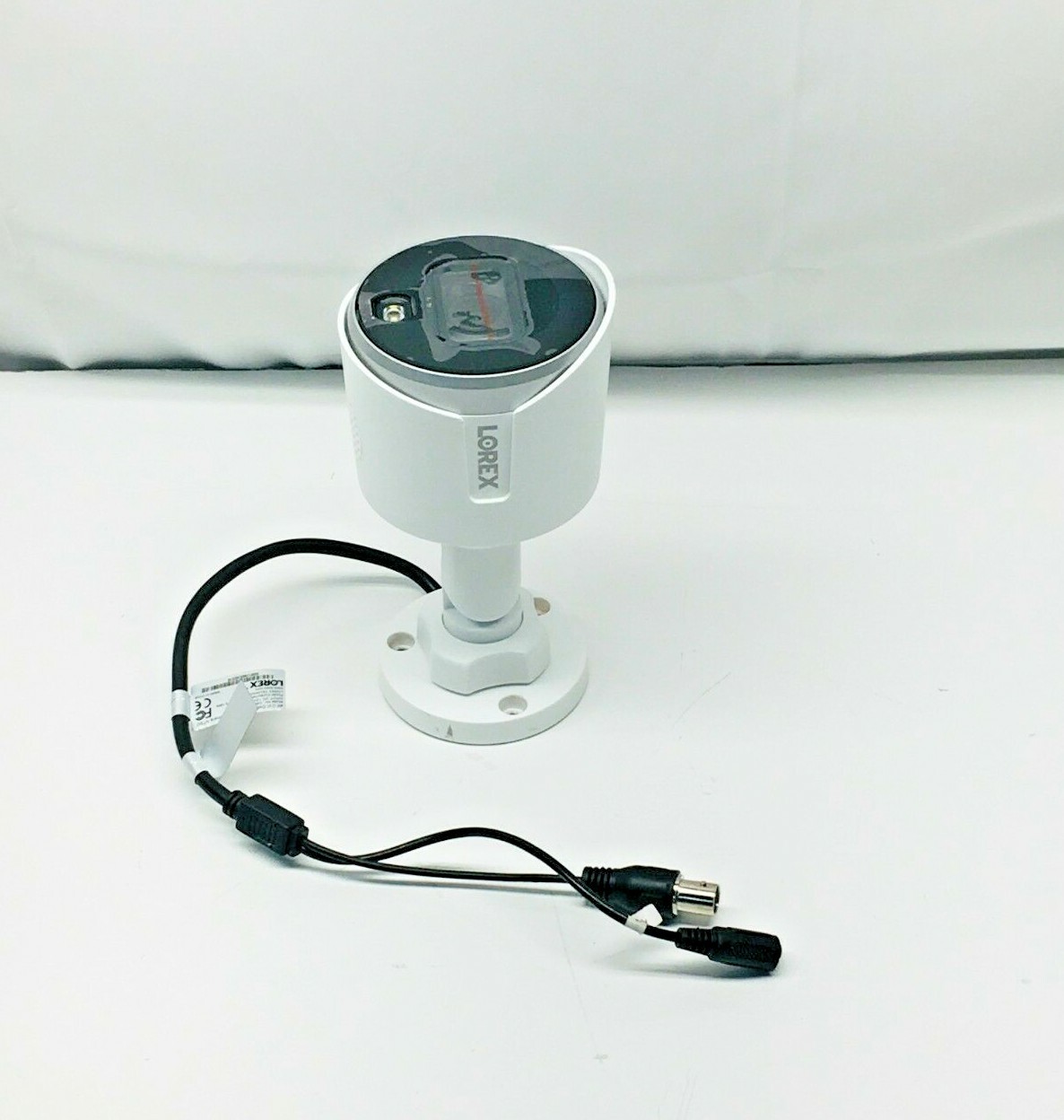 Lorex C882DA-Z 4K Ultra HD Active Deterrence Security Camera Night