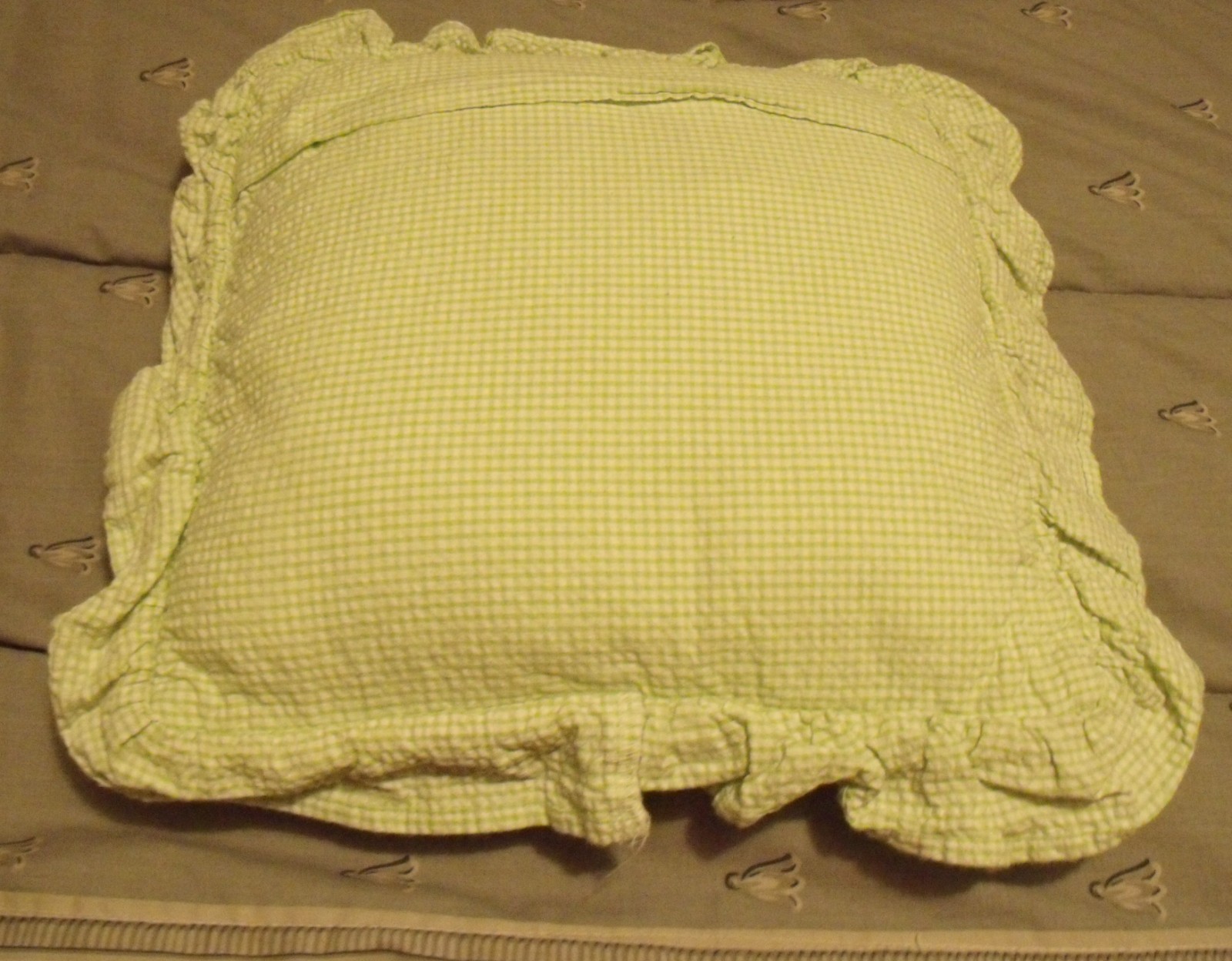 little one pillow nursery  mamma and baby giraffe