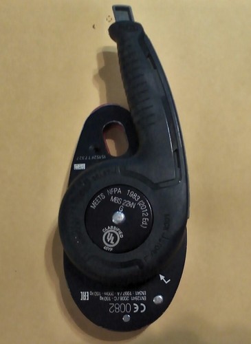 Petzl I'D L Self Breaking Descender / Belay Device