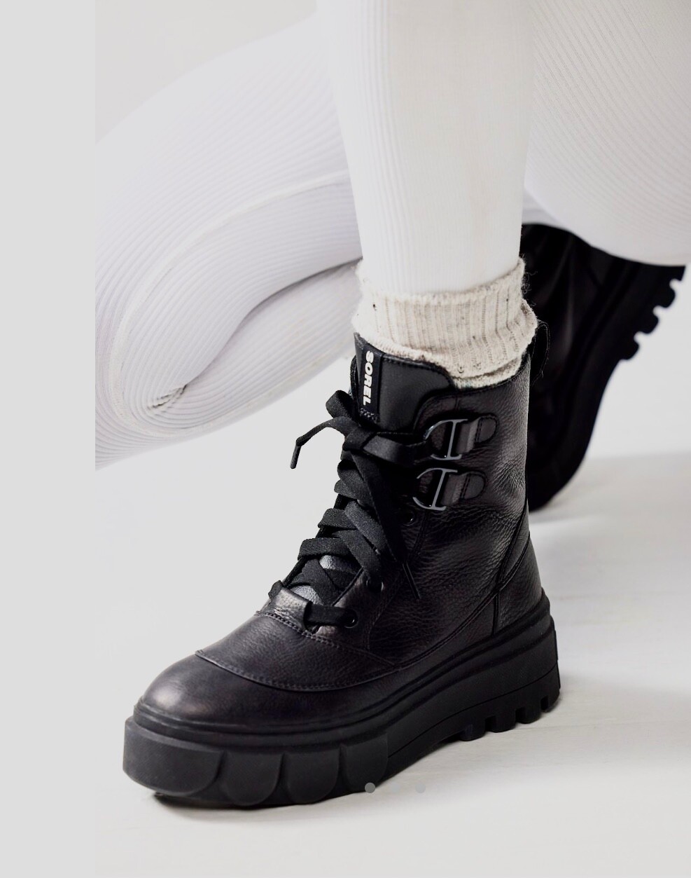 Ботинки Free People Sorel Caribou на шнуровке из черной кожи и резины 40/9 НОВЫЕ