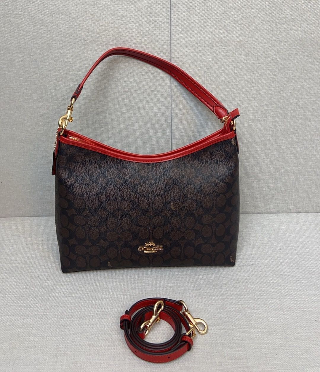 COACH Laurel Shoulder Bag Signature Canvas CV975 Walnut/Bold