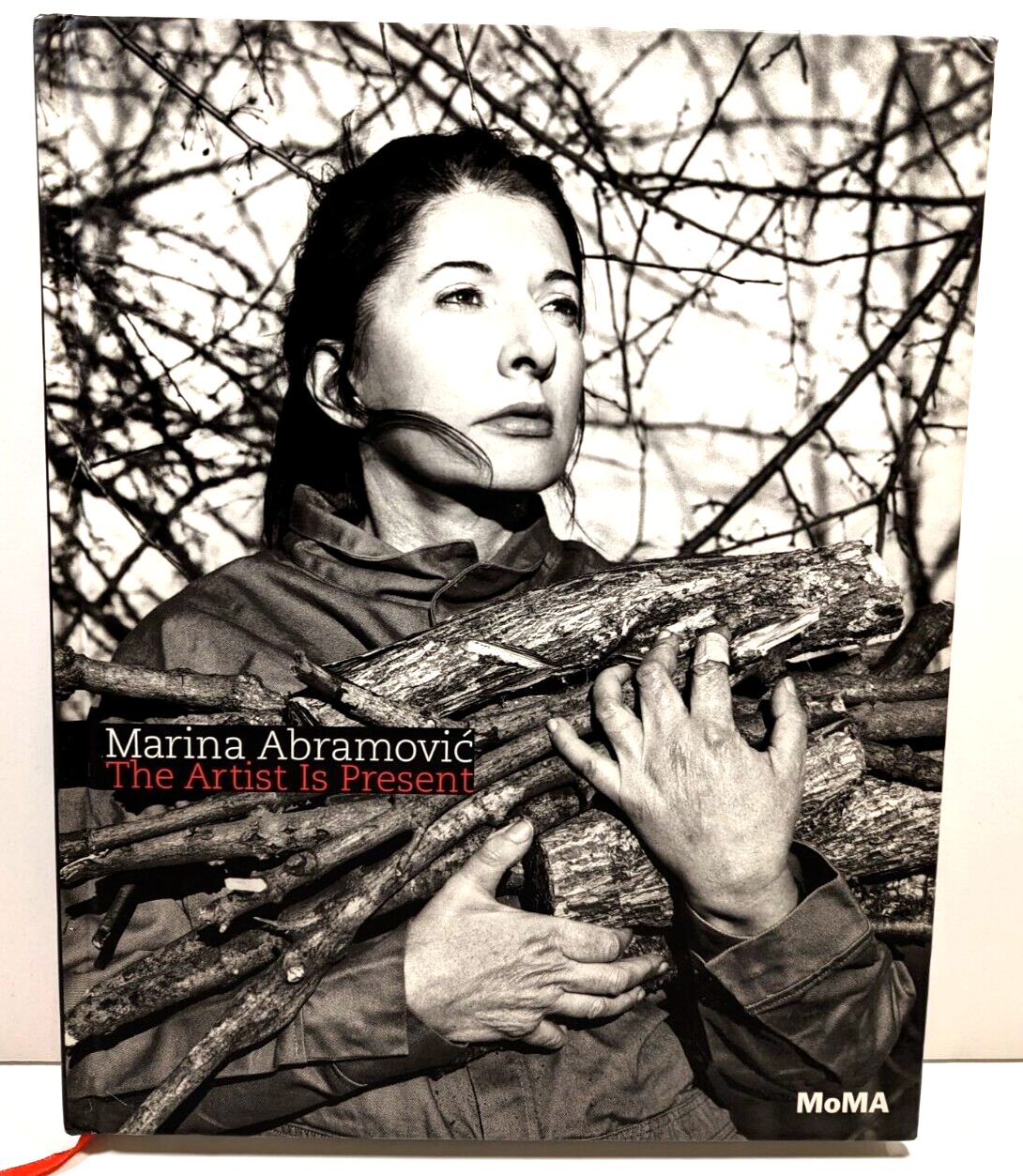 Marina Abramovic : the Artist Is Present by Marina Abramovic