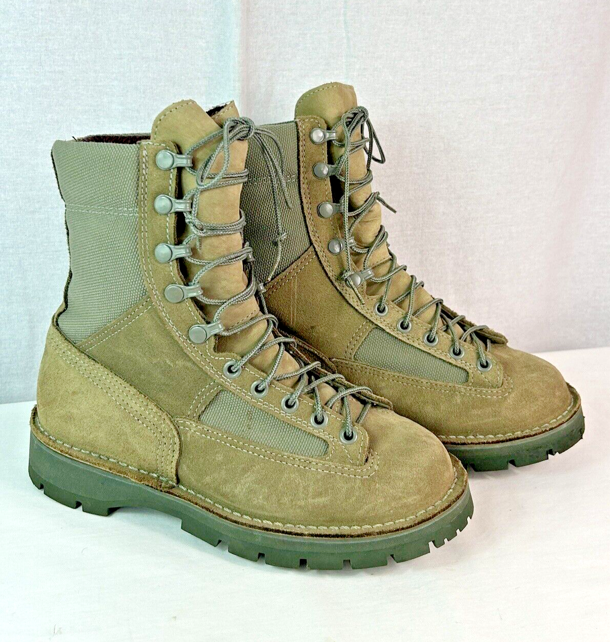 NEW Danner USAF Boots Model 26063 Sage Green Men's Size 4