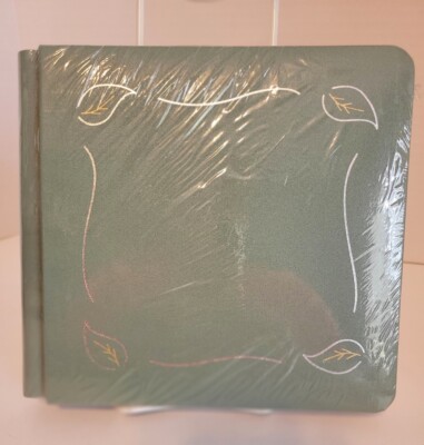 Creative Memories 7 X 7 Sage Green Album w Leaves w Pages NIP