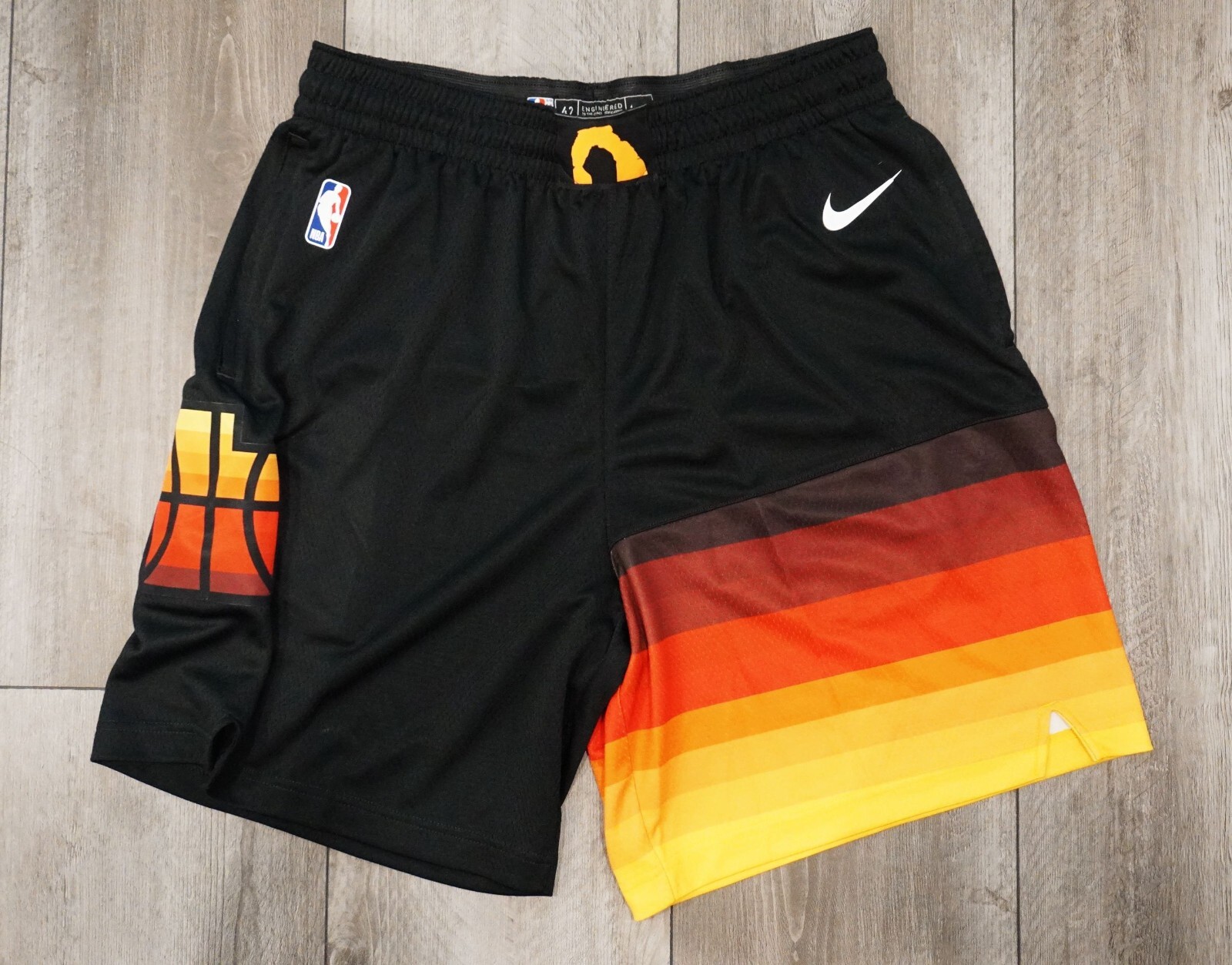 Nike shorts jimmy jazz deals