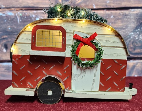 Vintage Metal Rustic Camper Merry Christmas Wreath Light Retro Woody Home Decor