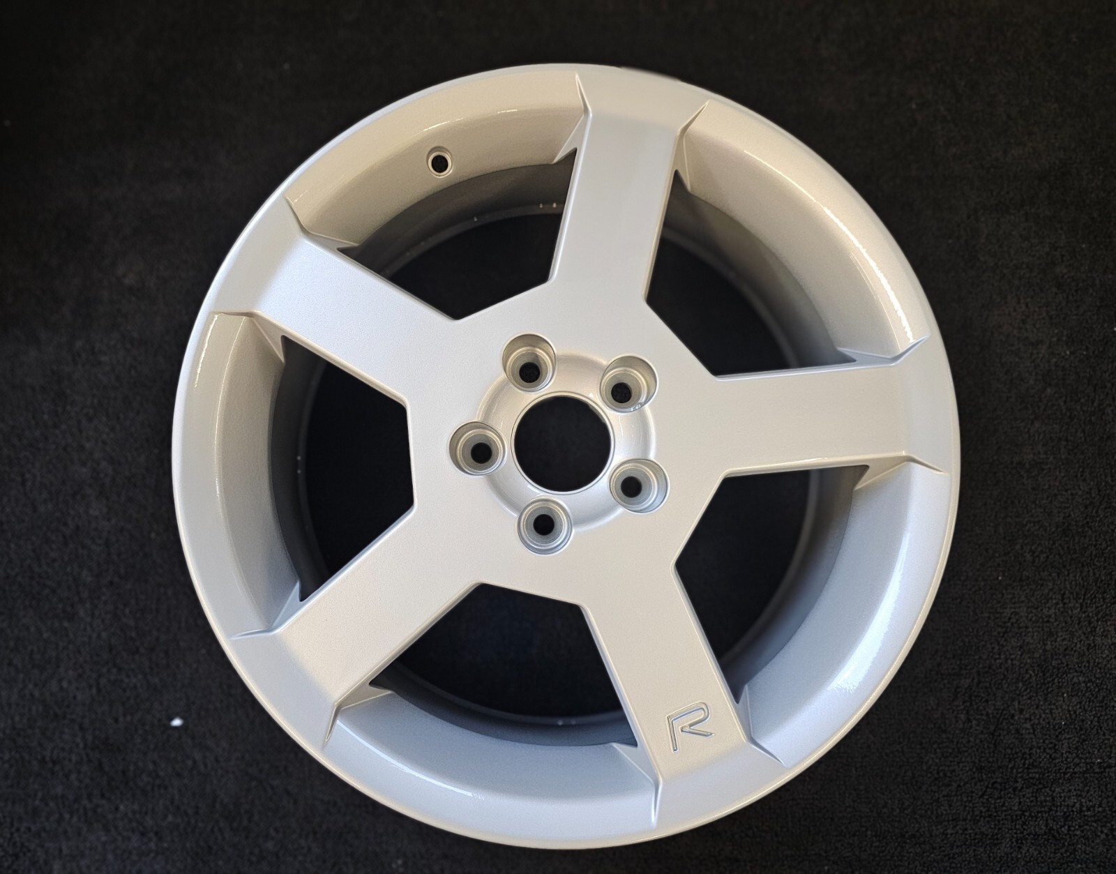 s*7様 VOLVO　ホイール　V70　４本セット Set of 4 Volvo OEM 16x7 XENIA Alloy Rims Wheels fits S60 S80