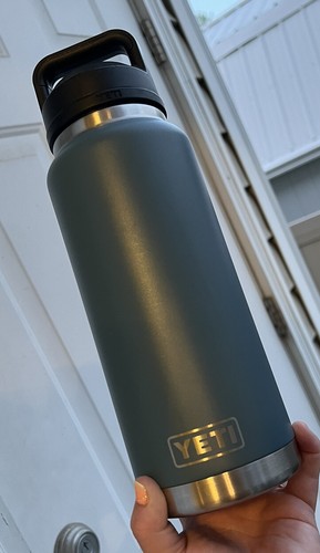 【新品】YETI Rambler 36oz (NAVY) YETI Rambler 36oz Bottle With Chug Cap — TCO Fly Shop