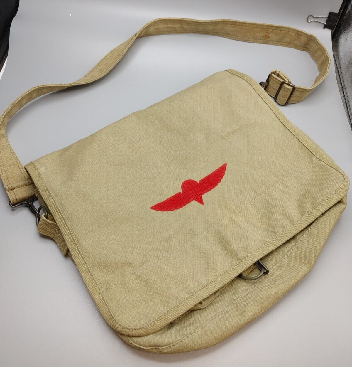 バッグ BANANA REPUBLIC Messenger Bag Y2K s-l1200.jpg