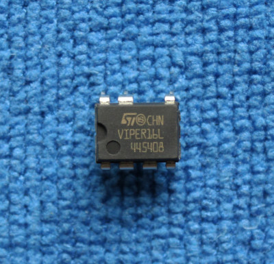 10pcs VIPER16LN VIPER16L Fixed frequency VIPerTM plus family DIP-7