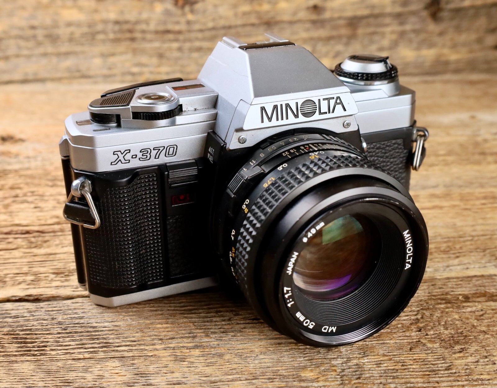 MINOLTA X-370 一眼レフカメラ Minolta X-370 35mm Film Camera with 50mm lens (1984) – Relics
